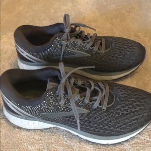 Brooks Men’s Ghost 11 Running Shoes